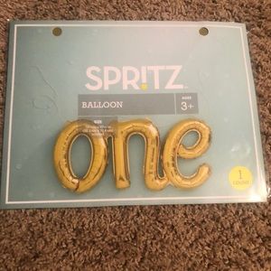 Spritz Gold “ONE” balloon